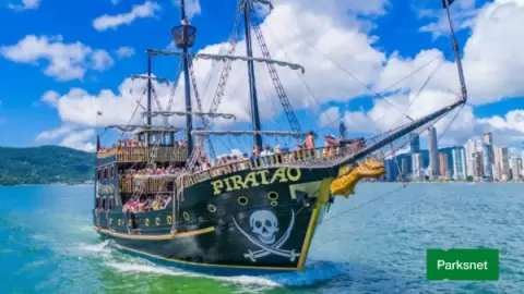parksnet-imagem-galeria-ingresso-barco-pirata-bc-em-balneario-camboriu-6802b09fab8f5_0.webp