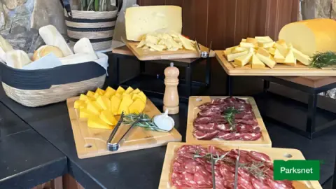 parksnet-imagem-galeria-ingresso-campo-e-vinho-buffet-690572c0d289d_0.webp