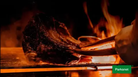 parksnet-imagem-galeria-ingresso-campo-e-vinho-buffet-690572c1d2f49_3.webp